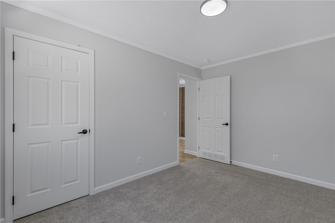 287 Carousel Road Gray Court, SC 29645 - Photo 20 of 36