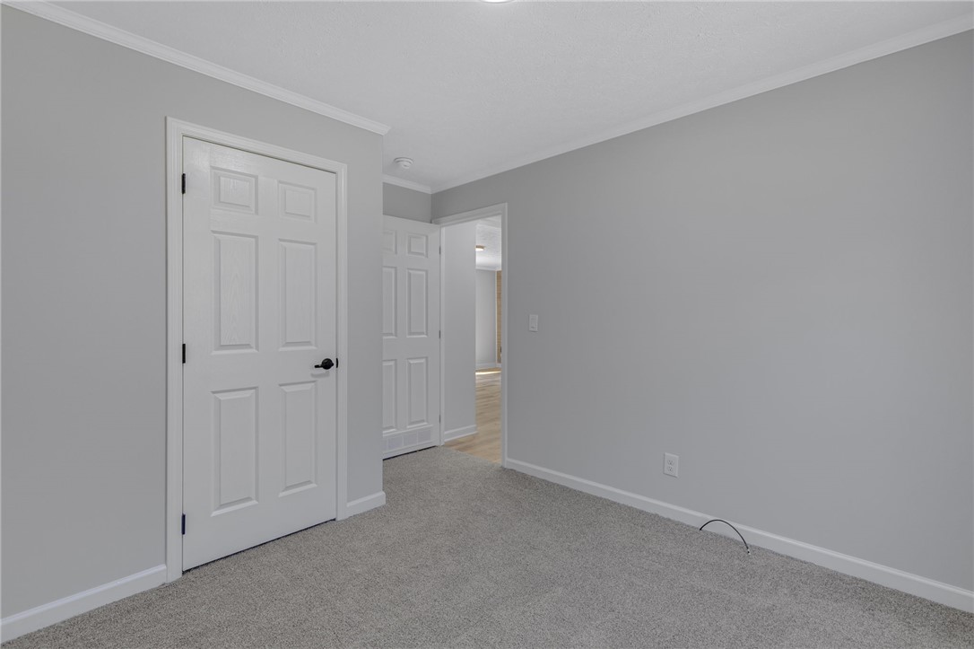 287 Carousel Road Gray Court, SC 29645 - Photo 22 of 36