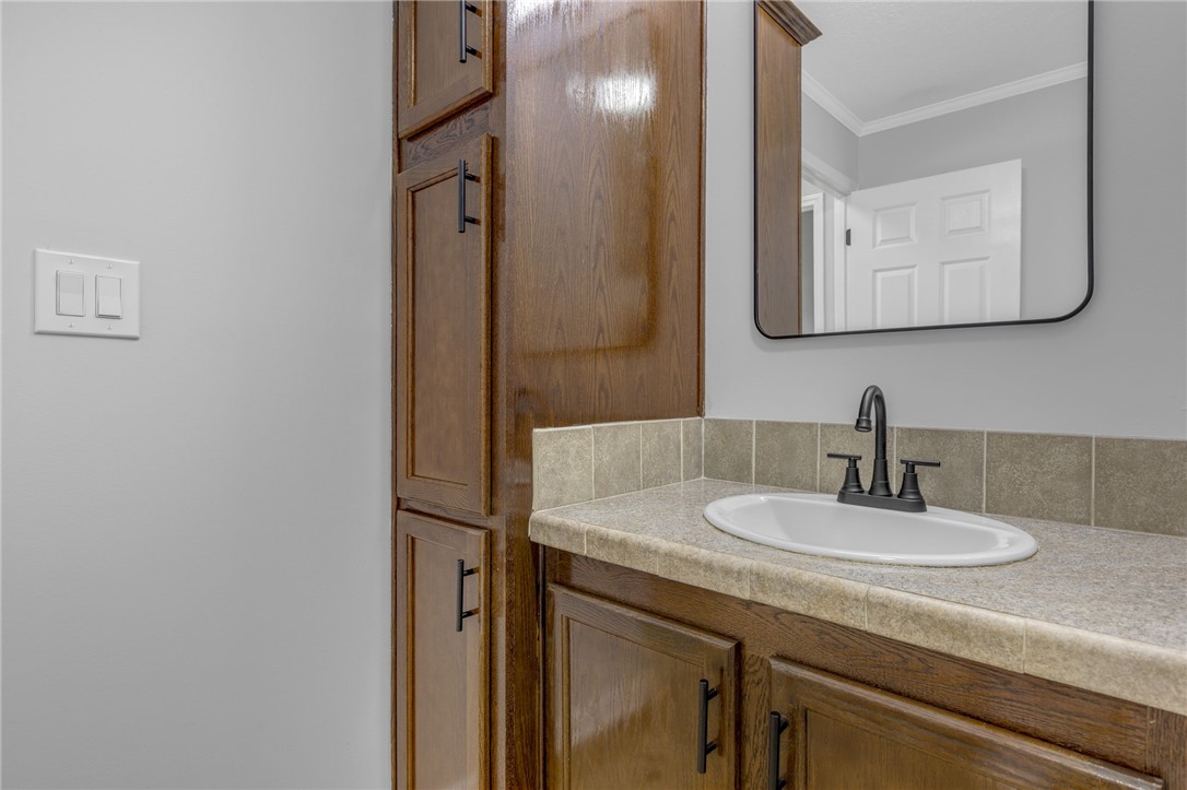 287 Carousel Road Gray Court, SC 29645 - Photo 23 of 36
