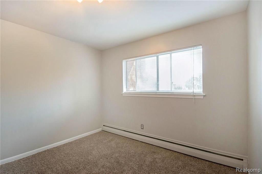 629 West Maple Road, Unit 6298 Clawson, MI 48017 - Photo 10 of 20