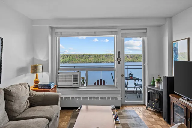 $288,000 | 2575 Palisade Avenue, Unit 11E | Spuyten Duyvil