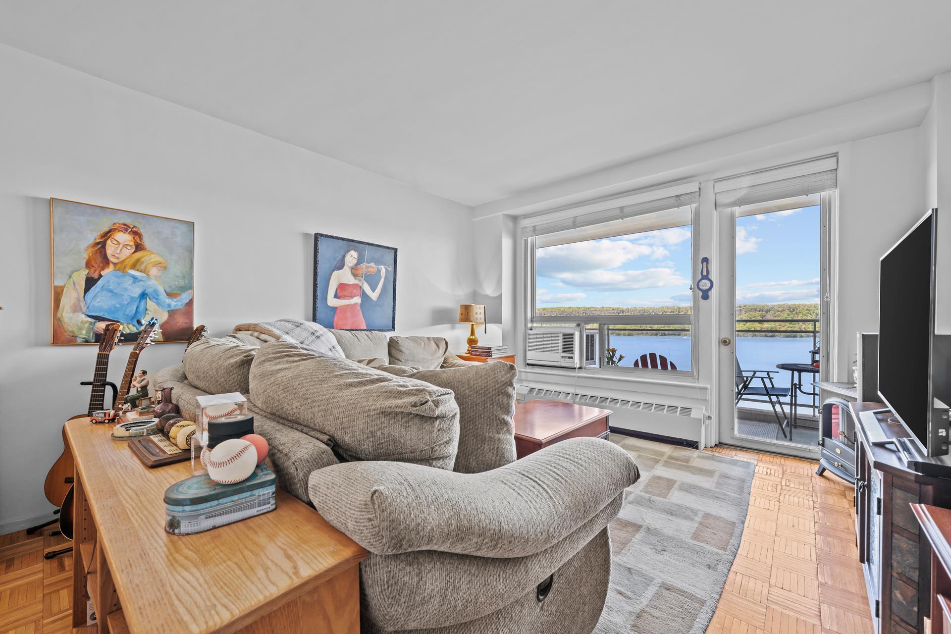 2575 Palisade Avenue, Unit 11E Bronx, NY 10463 - Photo 3 of 11