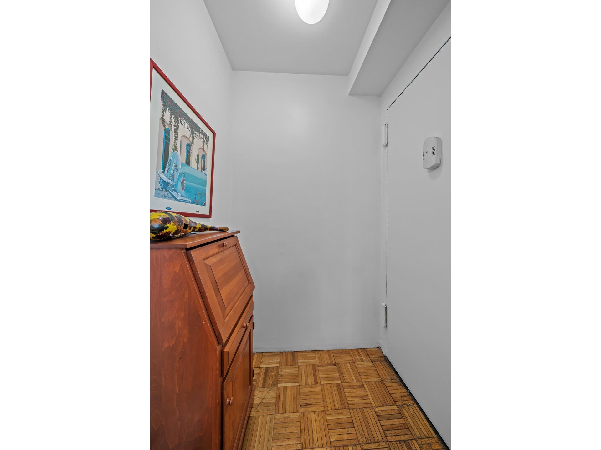 2575 Palisade Avenue, Unit 11E Bronx, NY 10463 - Photo 8 of 11