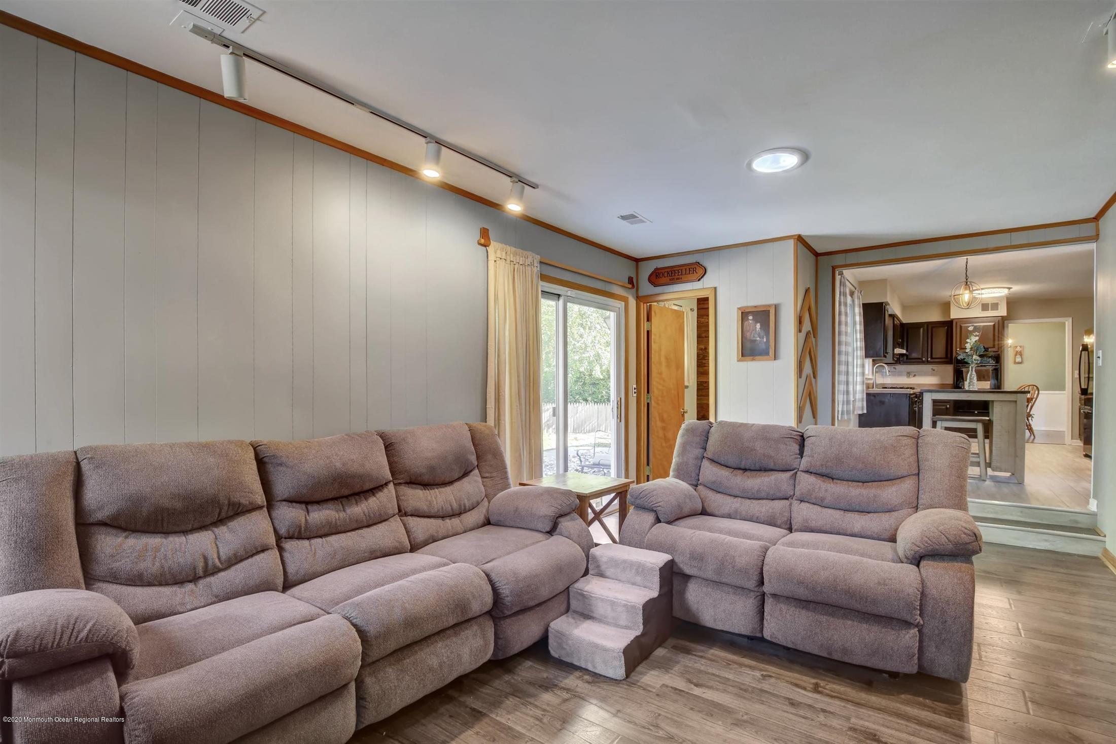 740 Millbrook Road Brick, NJ 08724 - Photo 17 of 32 19-Family Room