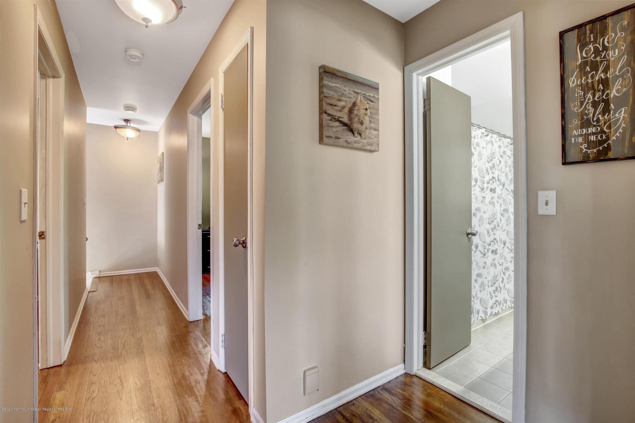 740 Millbrook Road Brick, NJ 08724 - Photo 20 of 32 22-Hallway