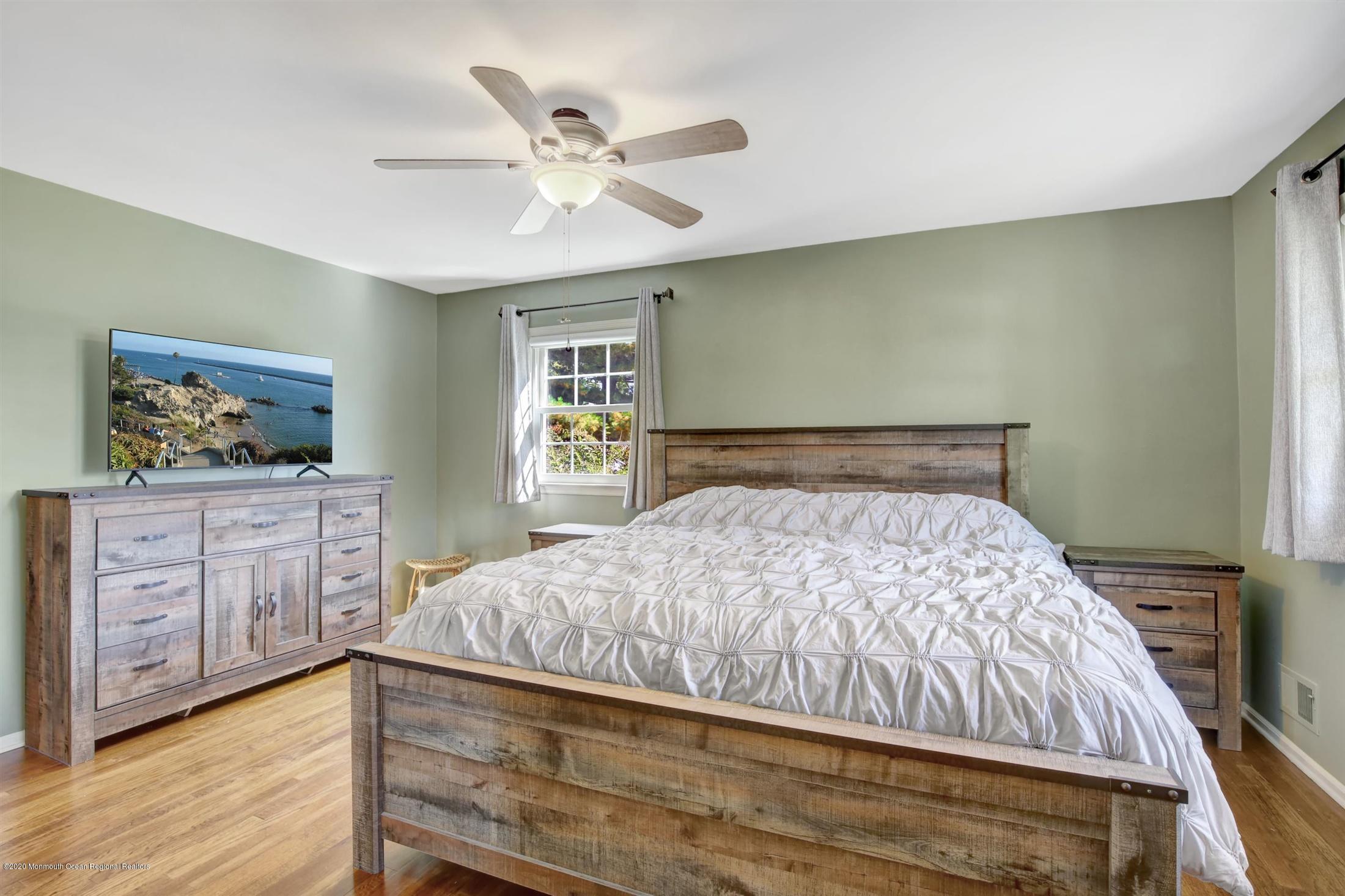 740 Millbrook Road Brick, NJ 08724 - Photo 22 of 32 24-Master Bedroom