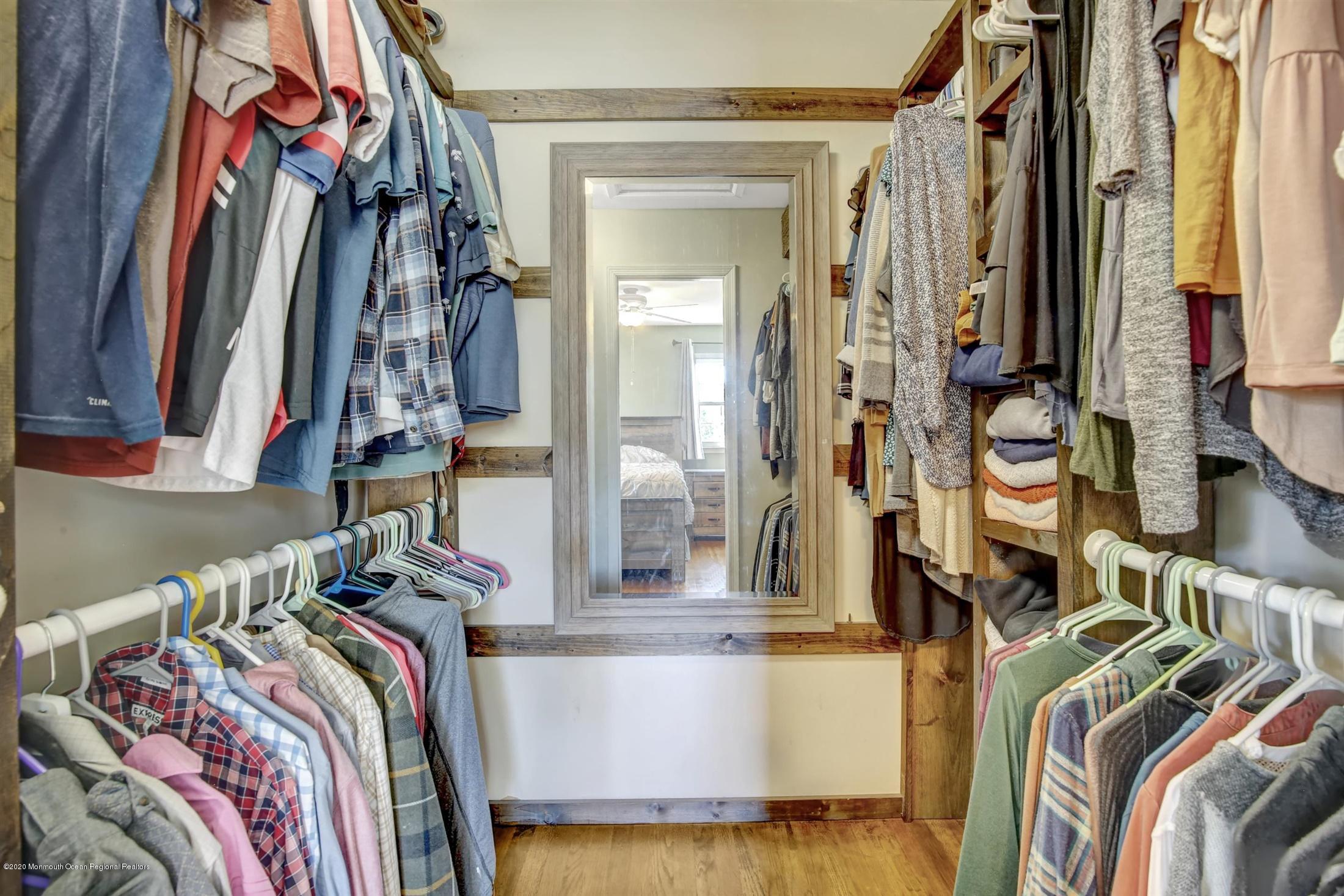 740 Millbrook Road Brick, NJ 08724 - Photo 24 of 32 26-Master Closet