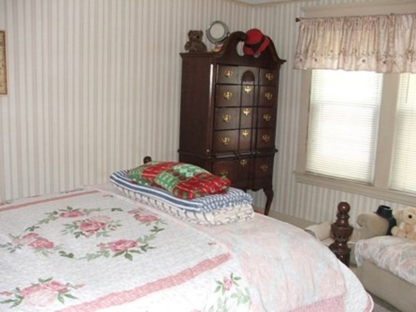 405-407 Springfield Street Chicopee, MA 01013 - Photo 10 of 13 Gallery Image 10