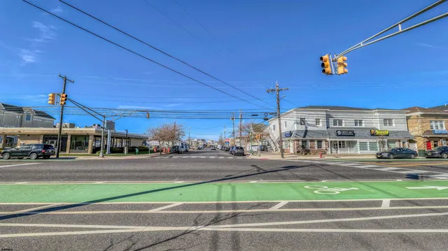 $569,000 | 7811 Atlantic Avenue, Unit 2, Margate City, NJ 08402