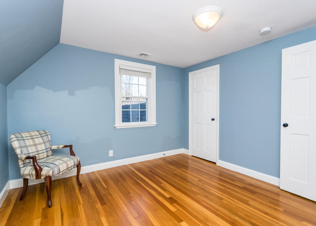 91 Canterbury Road Waltham, MA 02453 - Photo 26 of 41 Gallery Image 26