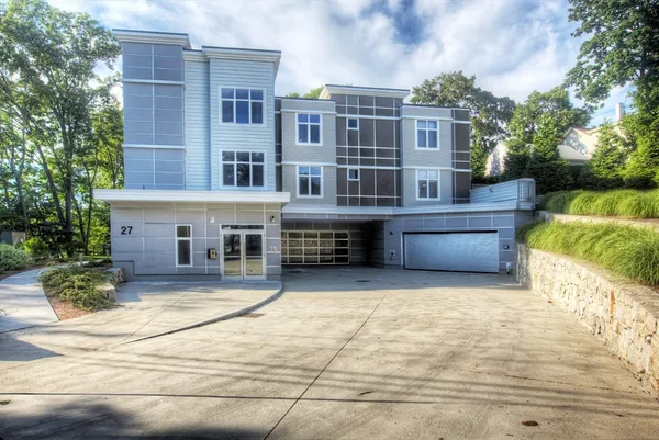 $599,900 | 27 Jefferson Street, Unit 204, Marlborough, MA 01752