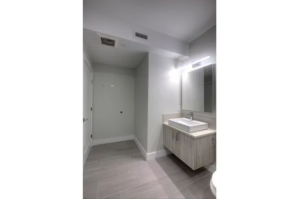 $599,900 | 27 Jefferson Street, Unit 204, Marlborough, MA 01752