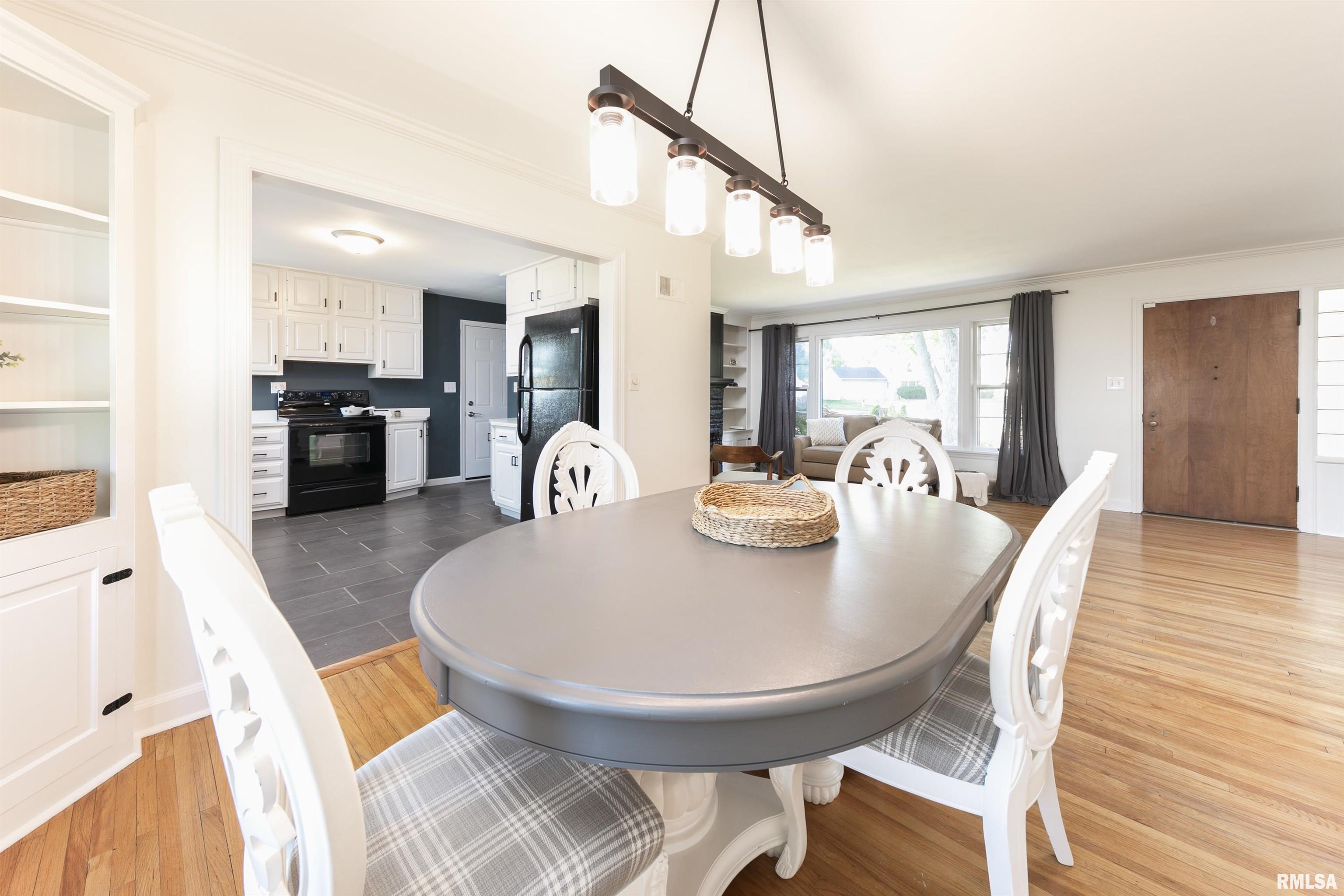 518 West Ridgemont Road Peoria, IL 61614 - Photo 11 of 36 Gallery Image 11