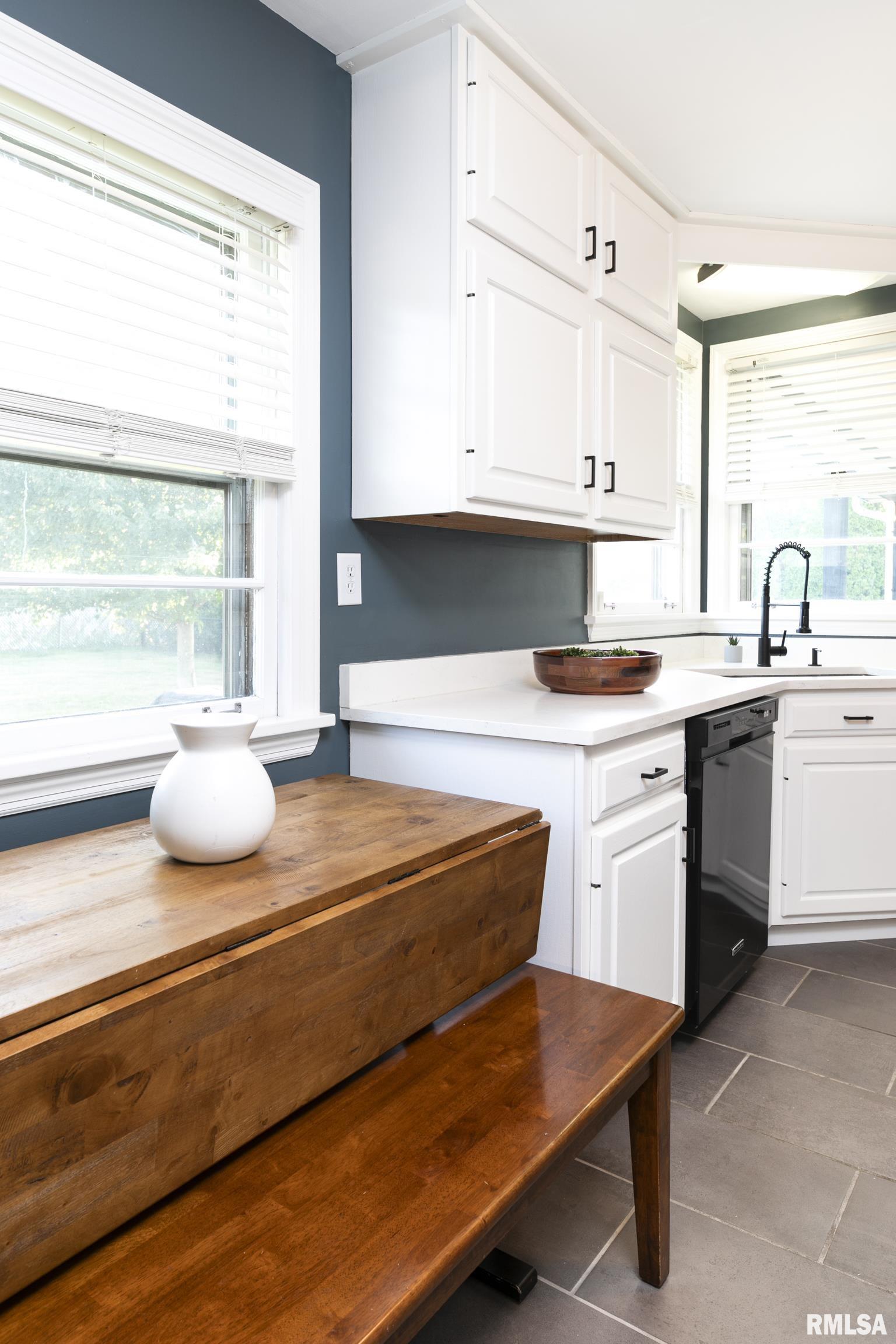 518 West Ridgemont Road Peoria, IL 61614 - Photo 14 of 36 Gallery Image 14