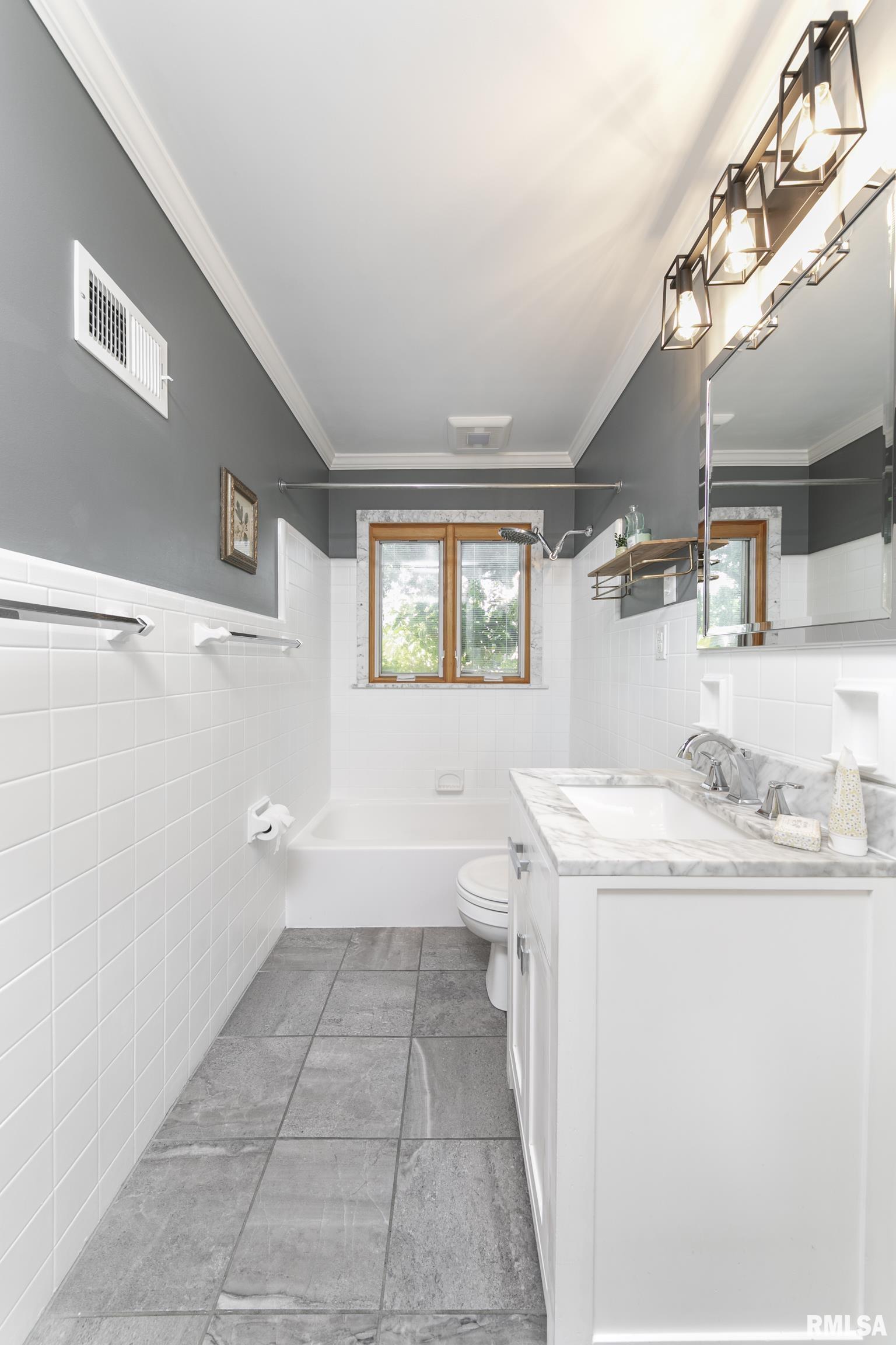 518 West Ridgemont Road Peoria, IL 61614 - Photo 24 of 36 Gallery Image 24