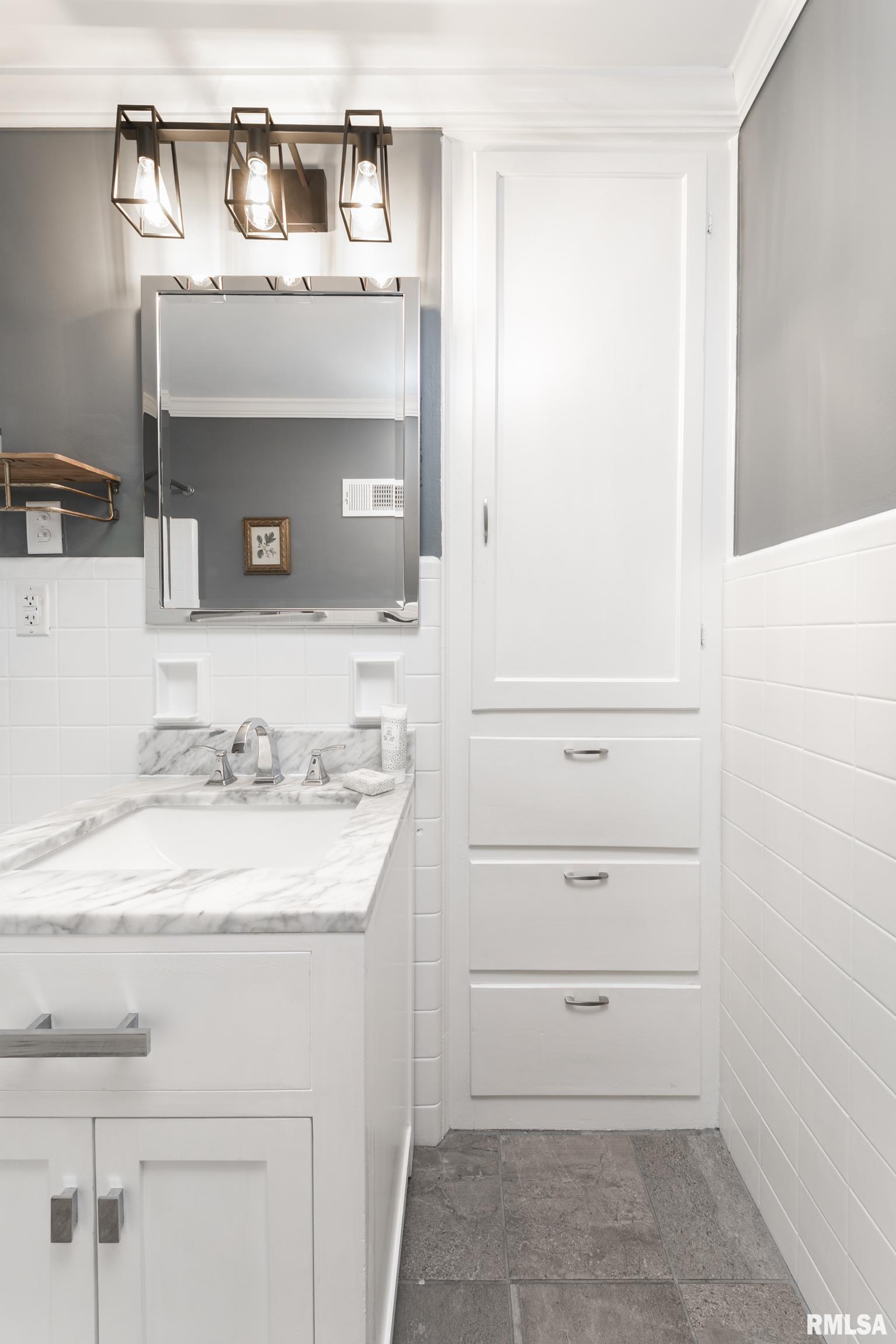 518 West Ridgemont Road Peoria, IL 61614 - Photo 25 of 36 Gallery Image 25