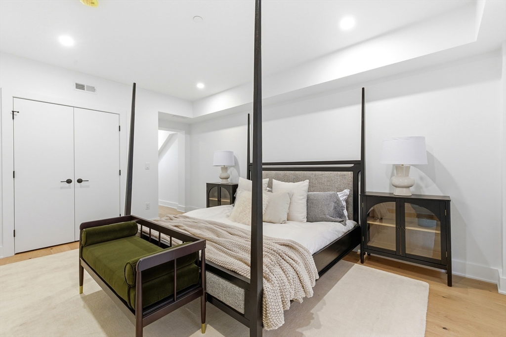 230 Friend Street, Unit 2 Boston, MA 02114 - Photo 15 of 23