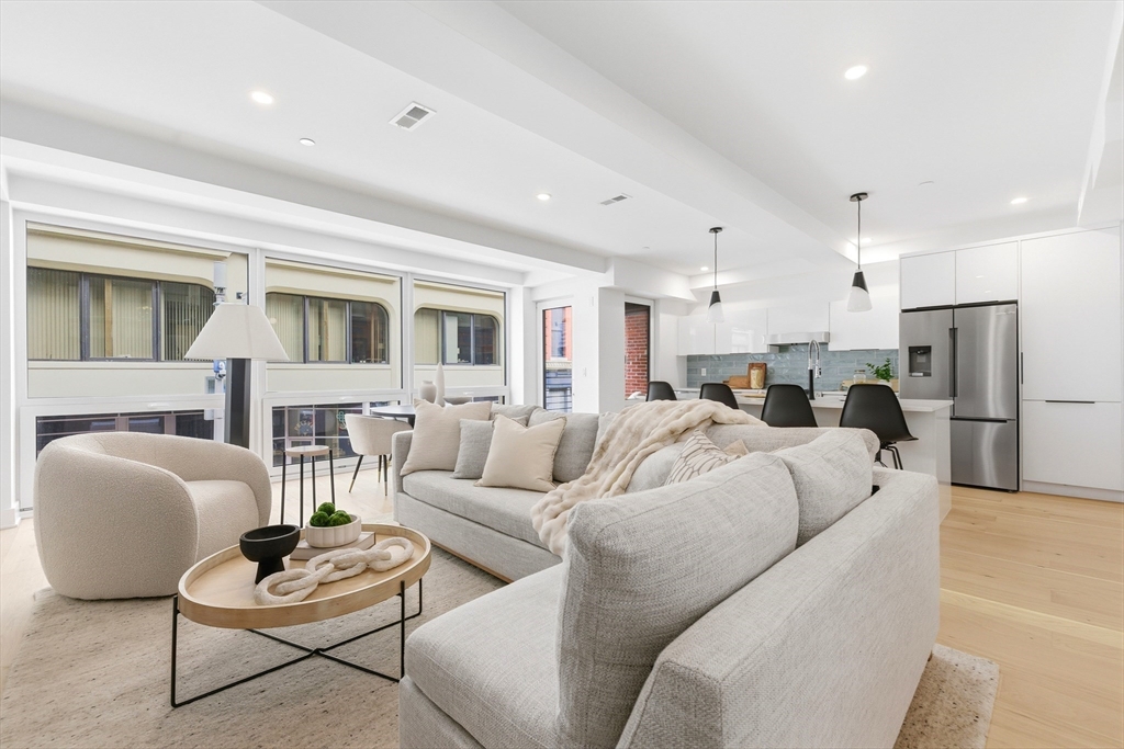 230 Friend Street, Unit 2 Boston, MA 02114 - Photo 8 of 23