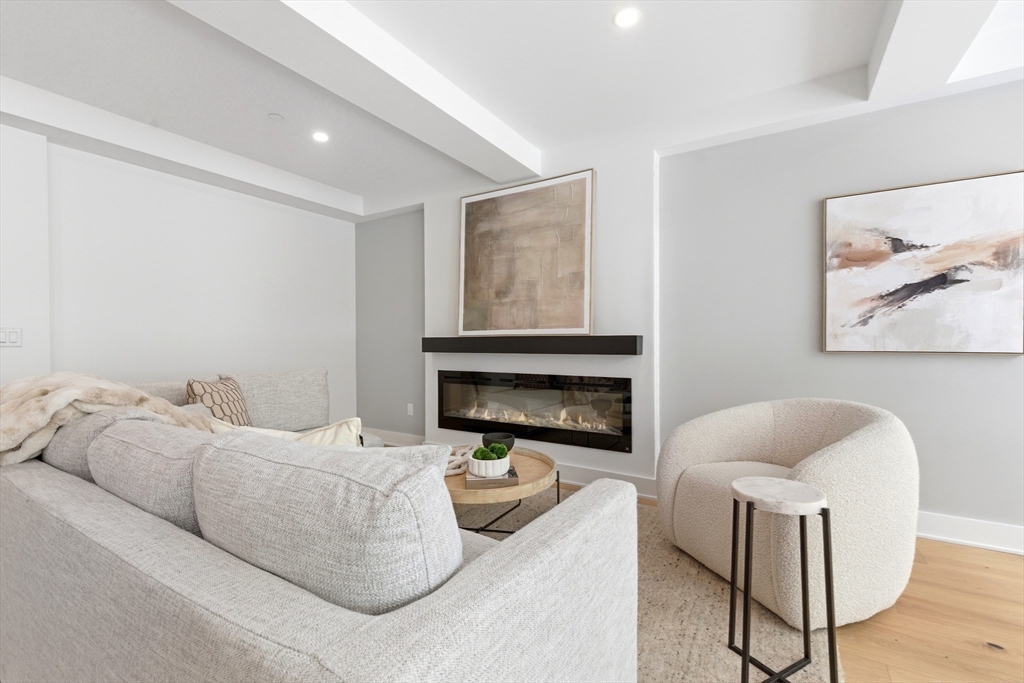 230 Friend Street, Unit 2 Boston, MA 02114 - Photo 9 of 23