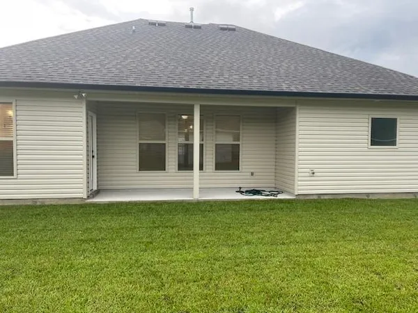 $2,200 | 42290 Blue Bay Drive, Ponchatoula, LA 70454