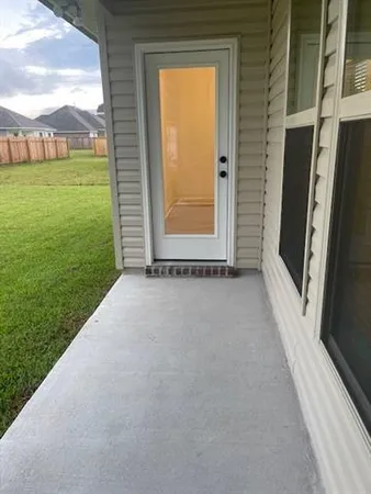 $2,200 | 42290 Blue Bay Drive, Ponchatoula, LA 70454