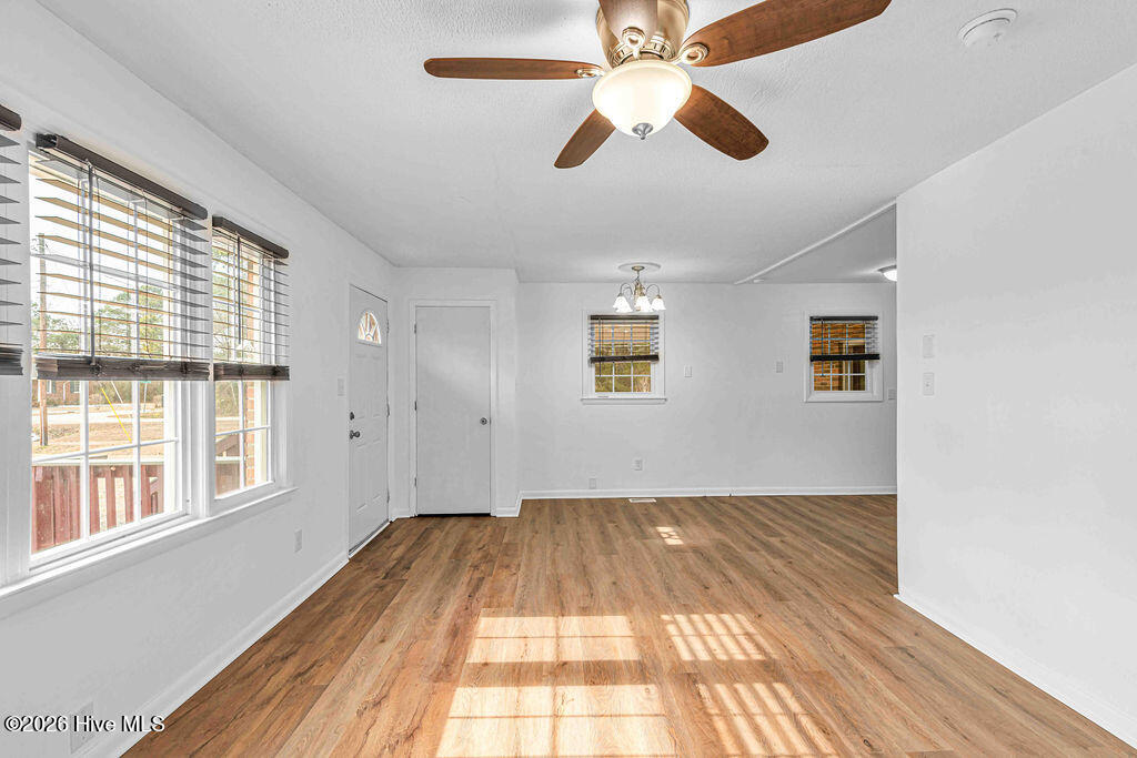 1380 Lake Cole Road Midway Park, NC 28544 - Photo 9 of 24 Living Room