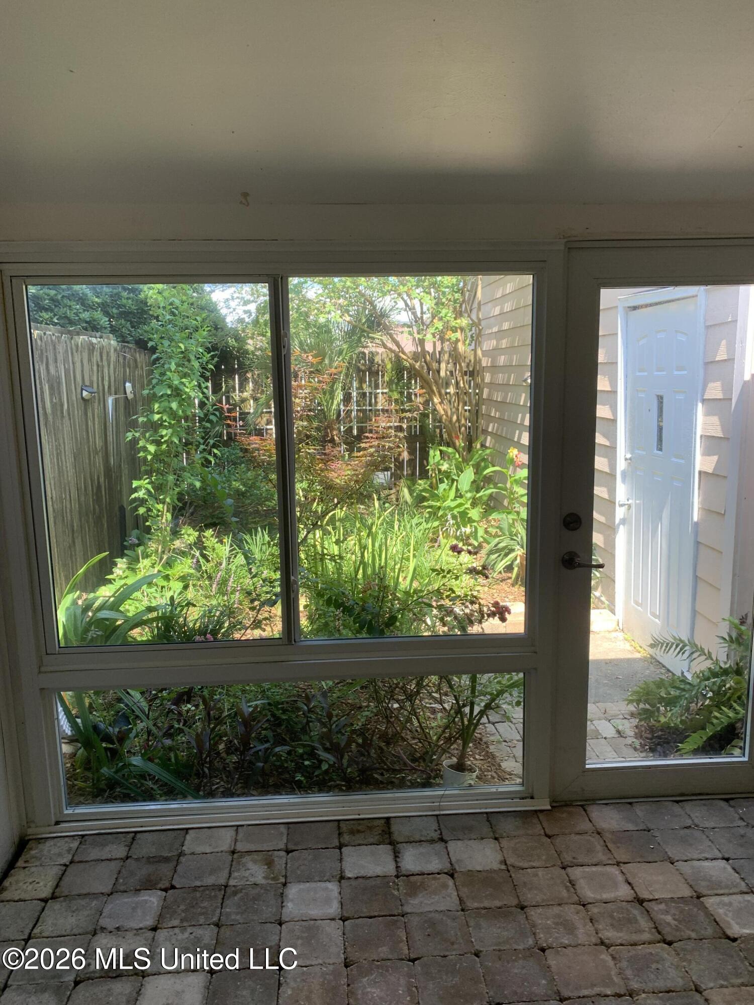 928 Courthouse Road, Unit 38 Gulfport, MS 39507 - Photo 12 of 21 Back Garden