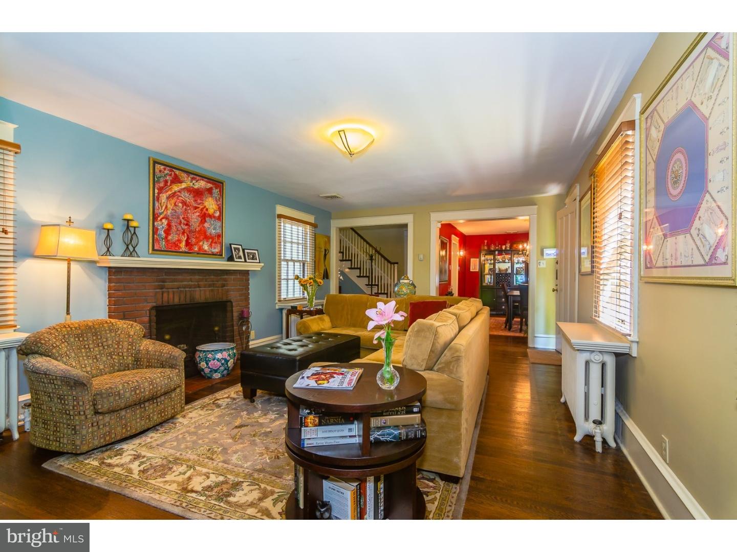 329 Valley Road Havertown, PA 19083 - Photo 10 of 24 Living Room