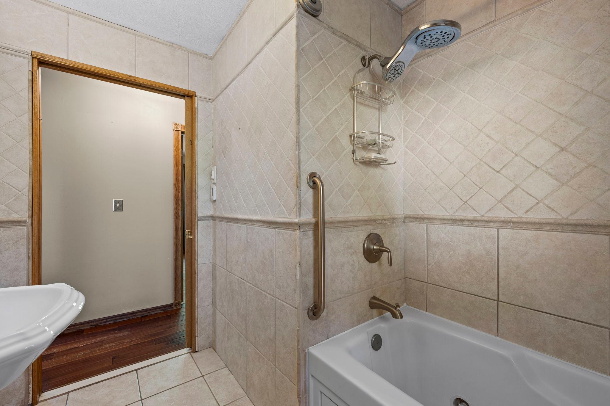 1340 Rest Point Lane Orono, MN 55364 - Photo 23 of 53