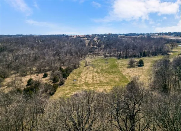 $370,000 | 9170 West 311th Street, Louisburg, KS 66053