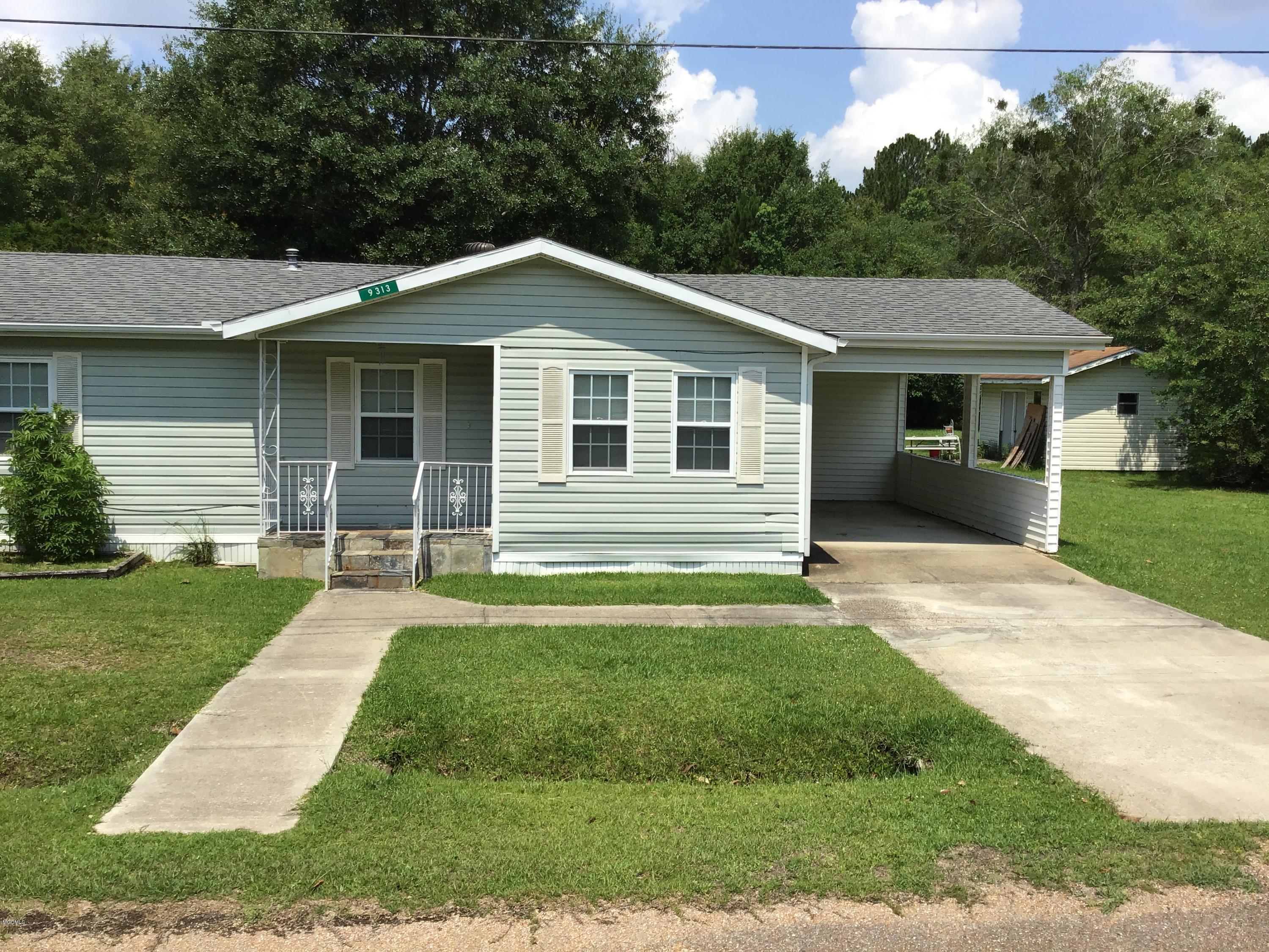 9313 Halsell Rd.