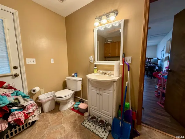 $127,000 | 318 Lift Street, Shawneetown, IL 62984