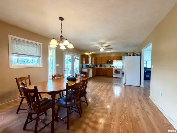 $120,000 | 318 Lift Street, Shawneetown, IL 62984