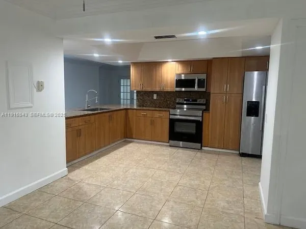 $565,000 | 6861 Southwest 28th Street, Miramar, FL 33023