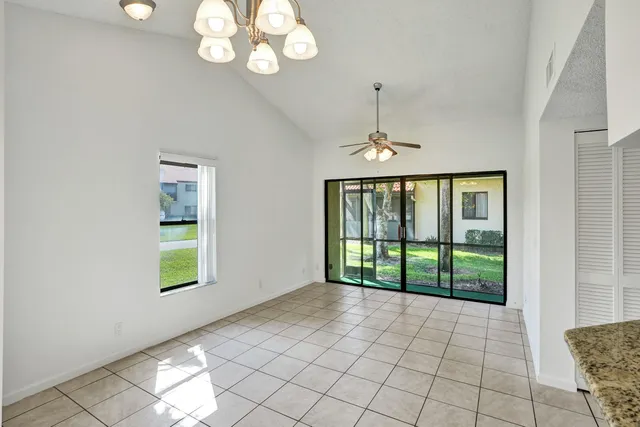 $2,399 | 12 VÃa De Casas Sur, Unit 101, Boynton Beach, FL 33426