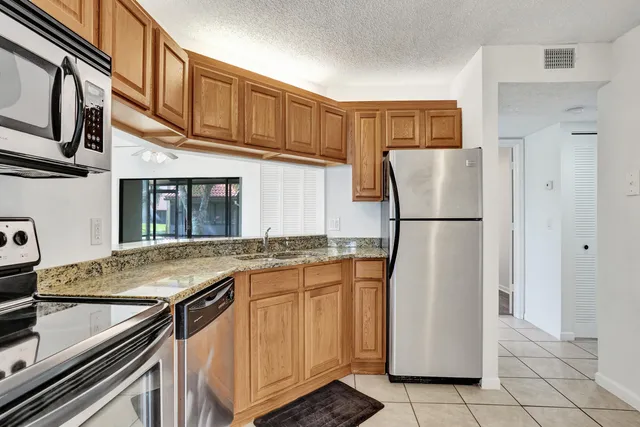 $2,399 | 12 VÃa De Casas Sur, Unit 101, Boynton Beach, FL 33426