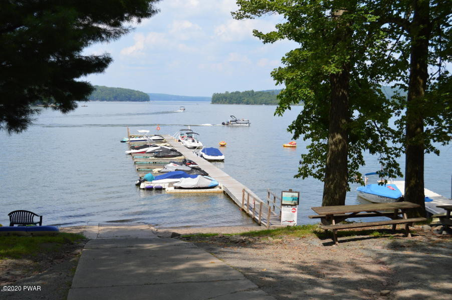 157 Lakeview Road Greentown, PA 18426 - Photo 8 of 34 4a DOCK