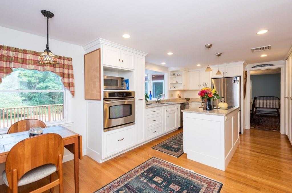 8 Daniels Road Wenham, MA 01984 - Photo 5 of 40 Gallery Image 5