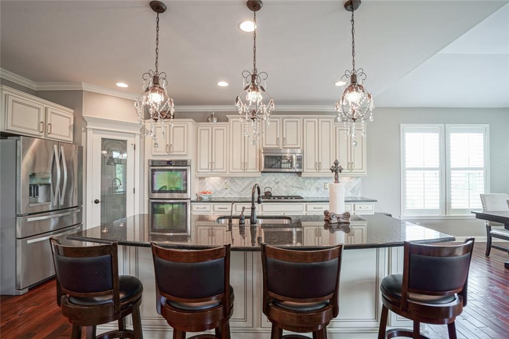 3898 Pelham Road Carmel, IN 46074 - Photo 11 of 59 Gallery Image 11