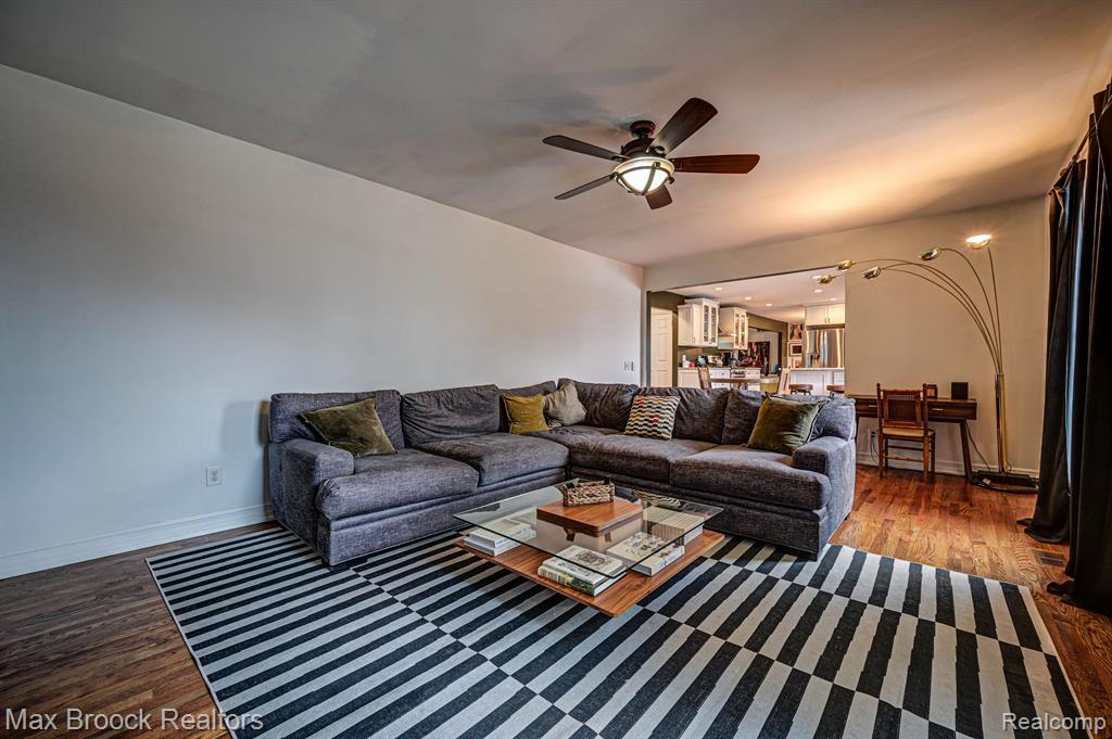1424 Deerhurst Lane Rochester Hills, MI 48307 - Photo 25 of 74
