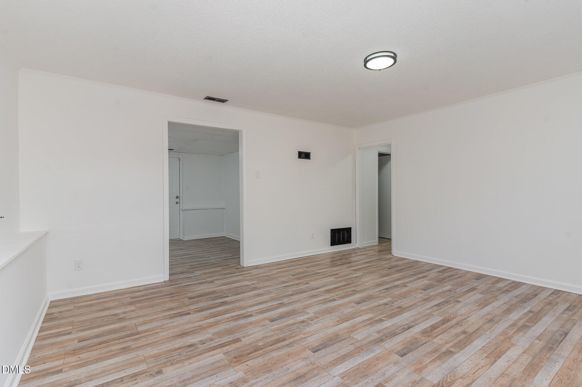 325 Bainbridge Circle Garner, NC 27529 - Photo 7 of 20 007_file_694