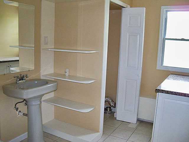6085 Whitman Road Columbus, OH 43213 - Photo 13 of 14 Gallery Image 13