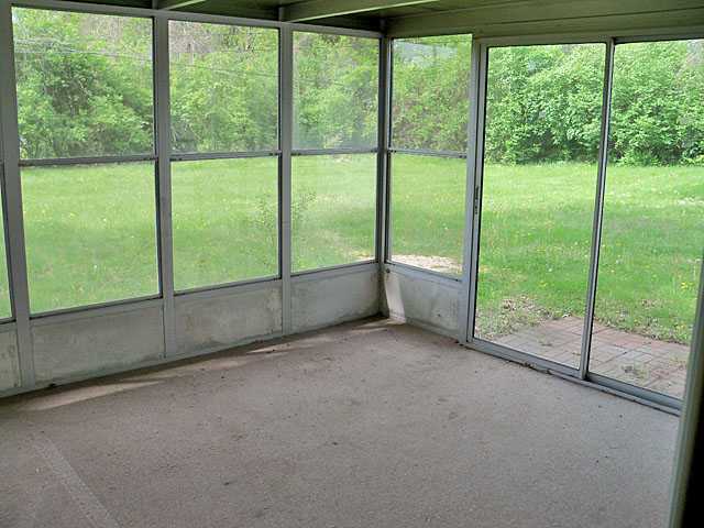 6085 Whitman Road Columbus, OH 43213 - Photo 14 of 14 Gallery Image 14