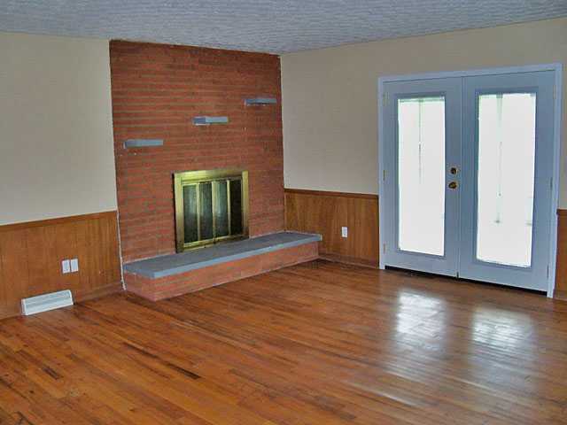 6085 Whitman Road Columbus, OH 43213 - Photo 7 of 14 Gallery Image 7