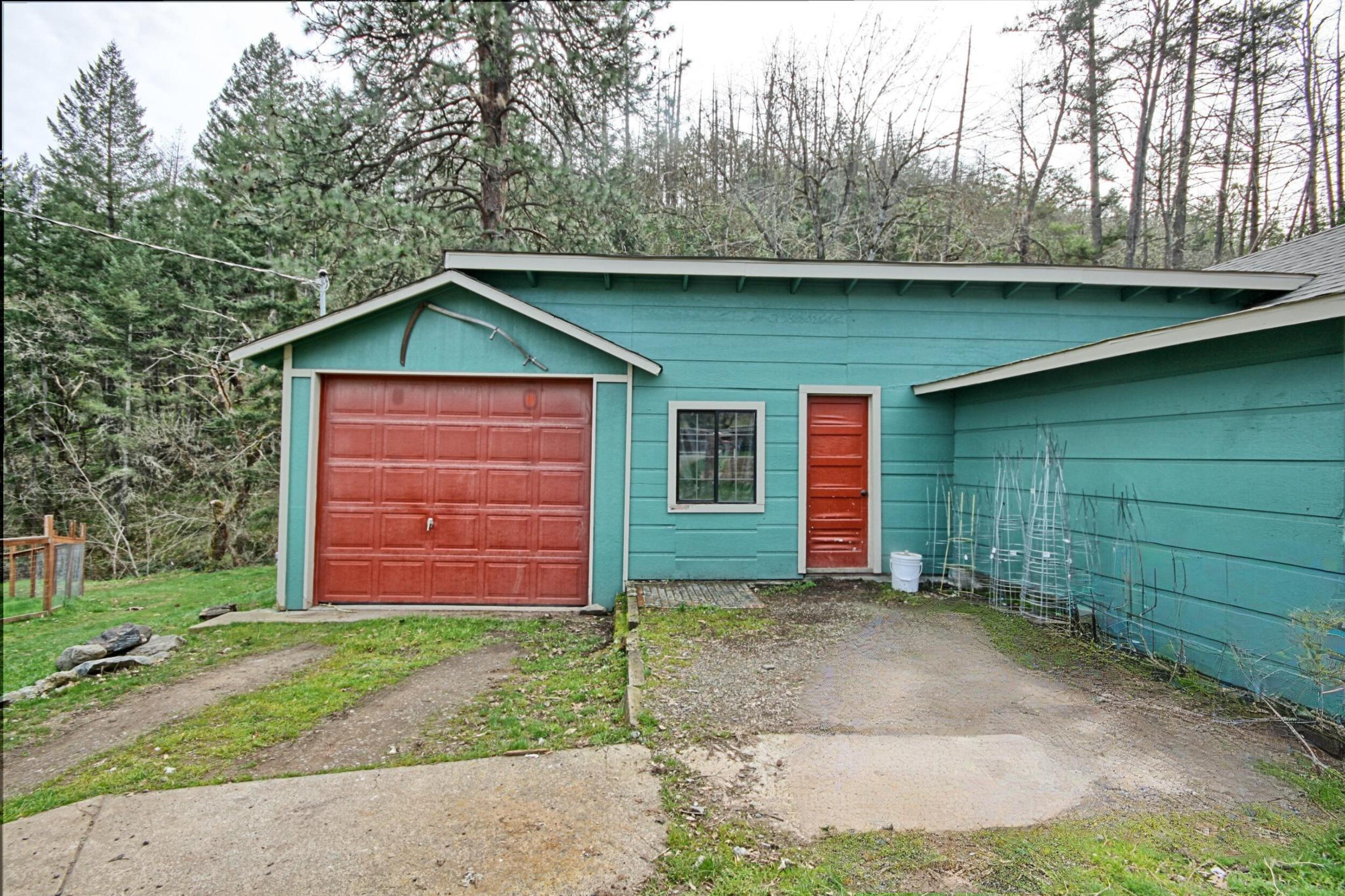 5355 Coleman Creek Road Medford, OR 97501 - Photo 44 of 76 north end outbuilding