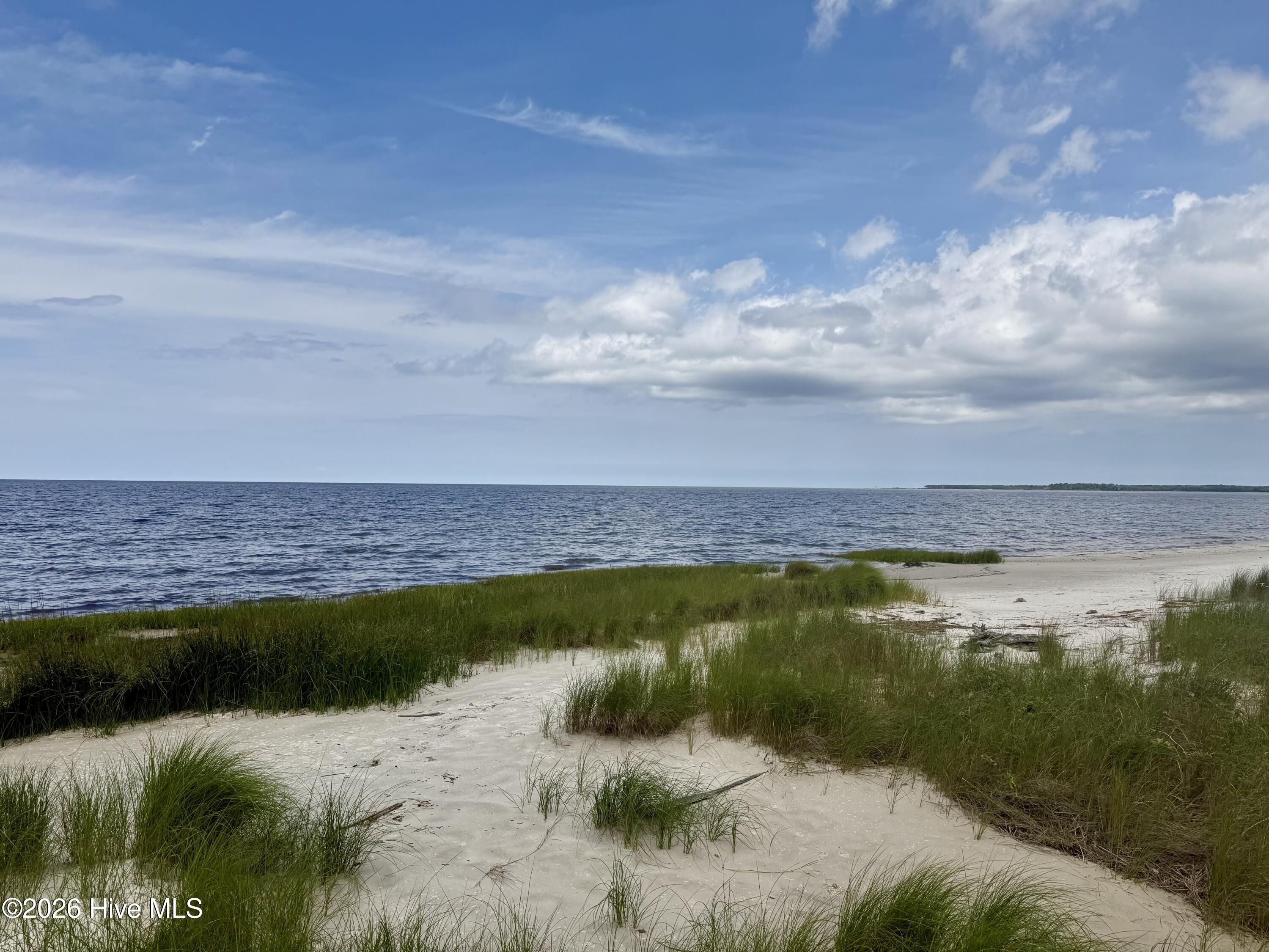 558 Sandy Point Drive Beaufort, NC 28516 - Photo 14 of 33 IMG_5946