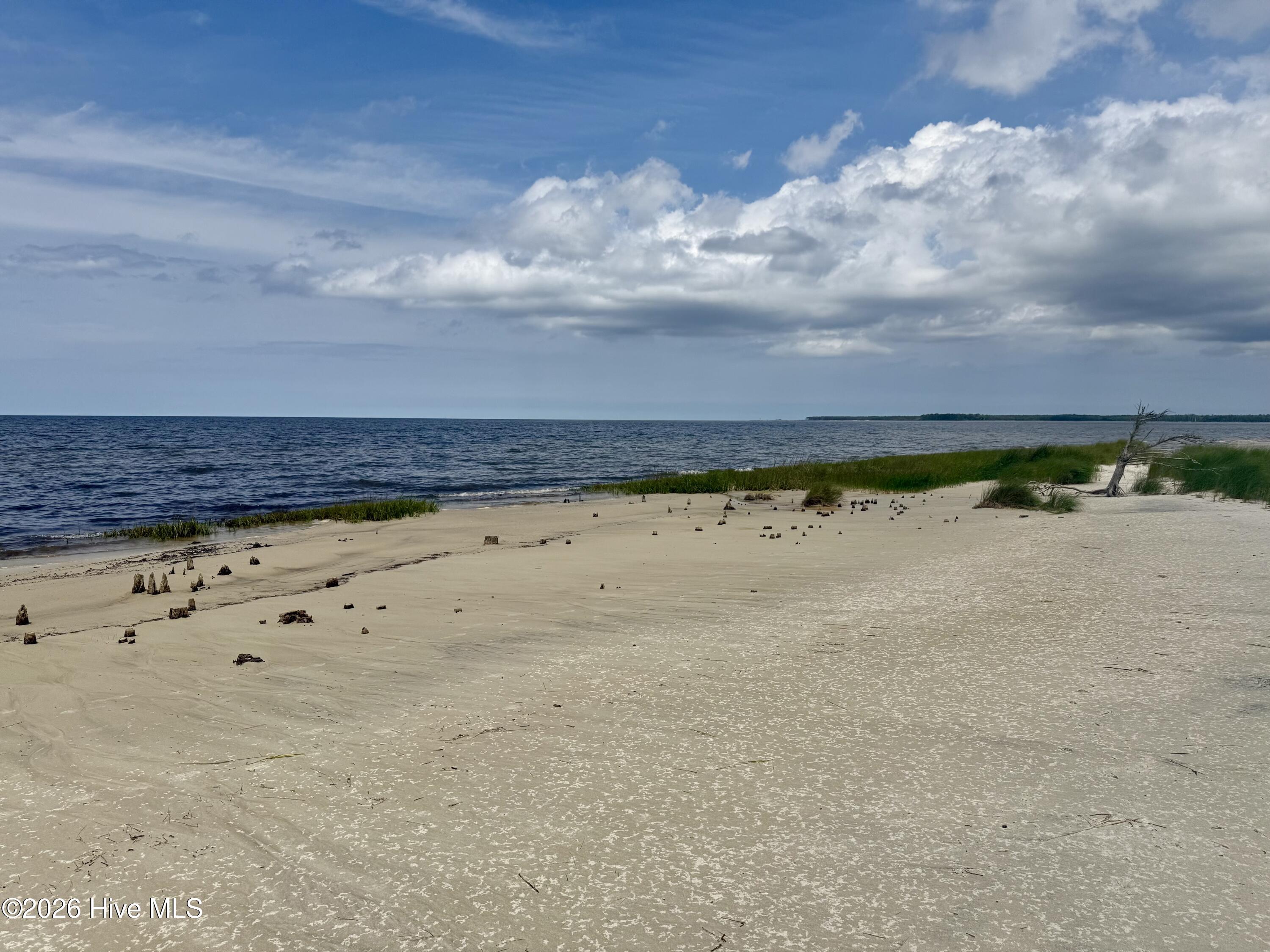 558 Sandy Point Drive Beaufort, NC 28516 - Photo 21 of 33 IMG_5937