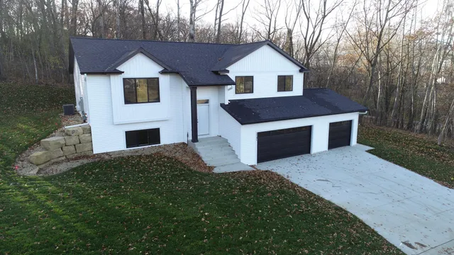 $554,900 | 2141 Ponderosa Drive Southwest, Rochester, MN 55902