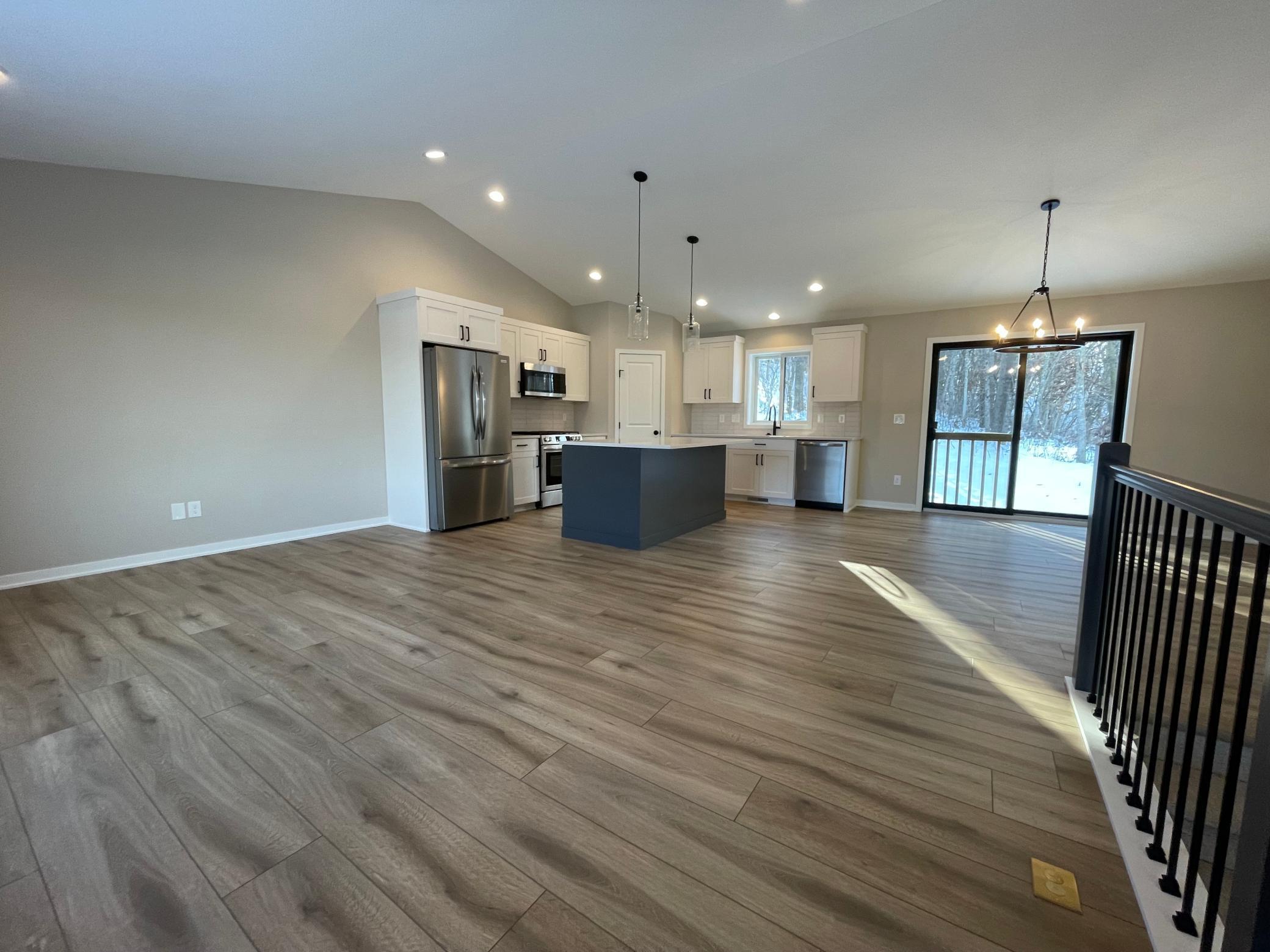 2141 Ponderosa Drive Southwest Rochester, MN 55902 - Photo 5 of 31