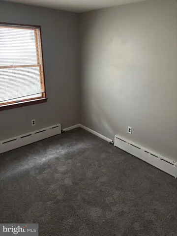 $1,300 | 820 Broad Street, Darby, PA 19023